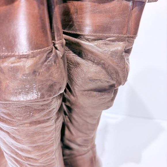 Vintage Brown Leather Heeled Boots with Buckle Detail - Picture 10 of 14
